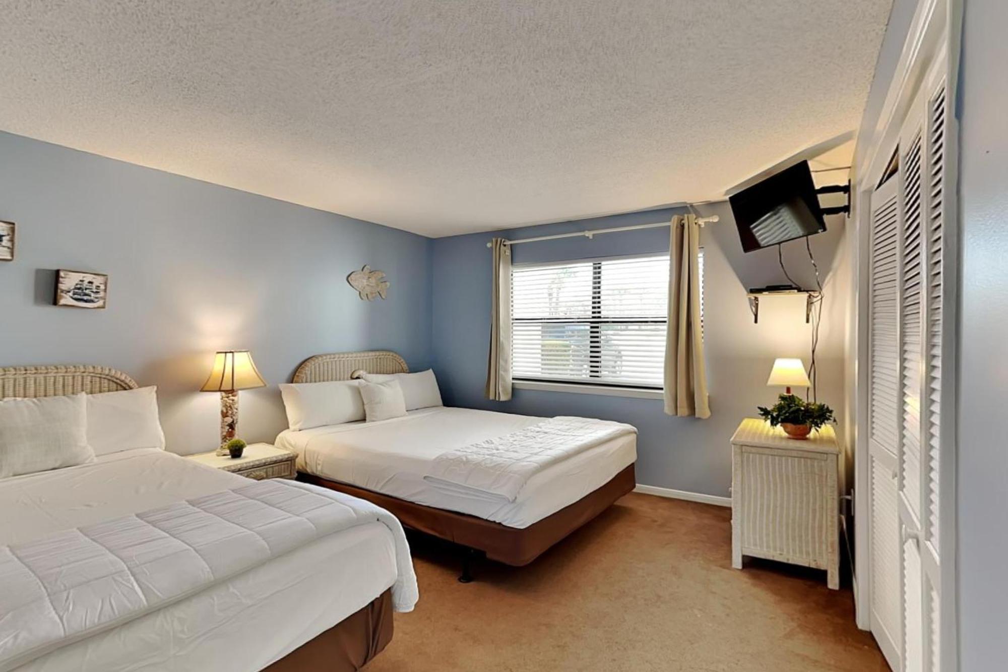 Apartment Edgewater 1501 *