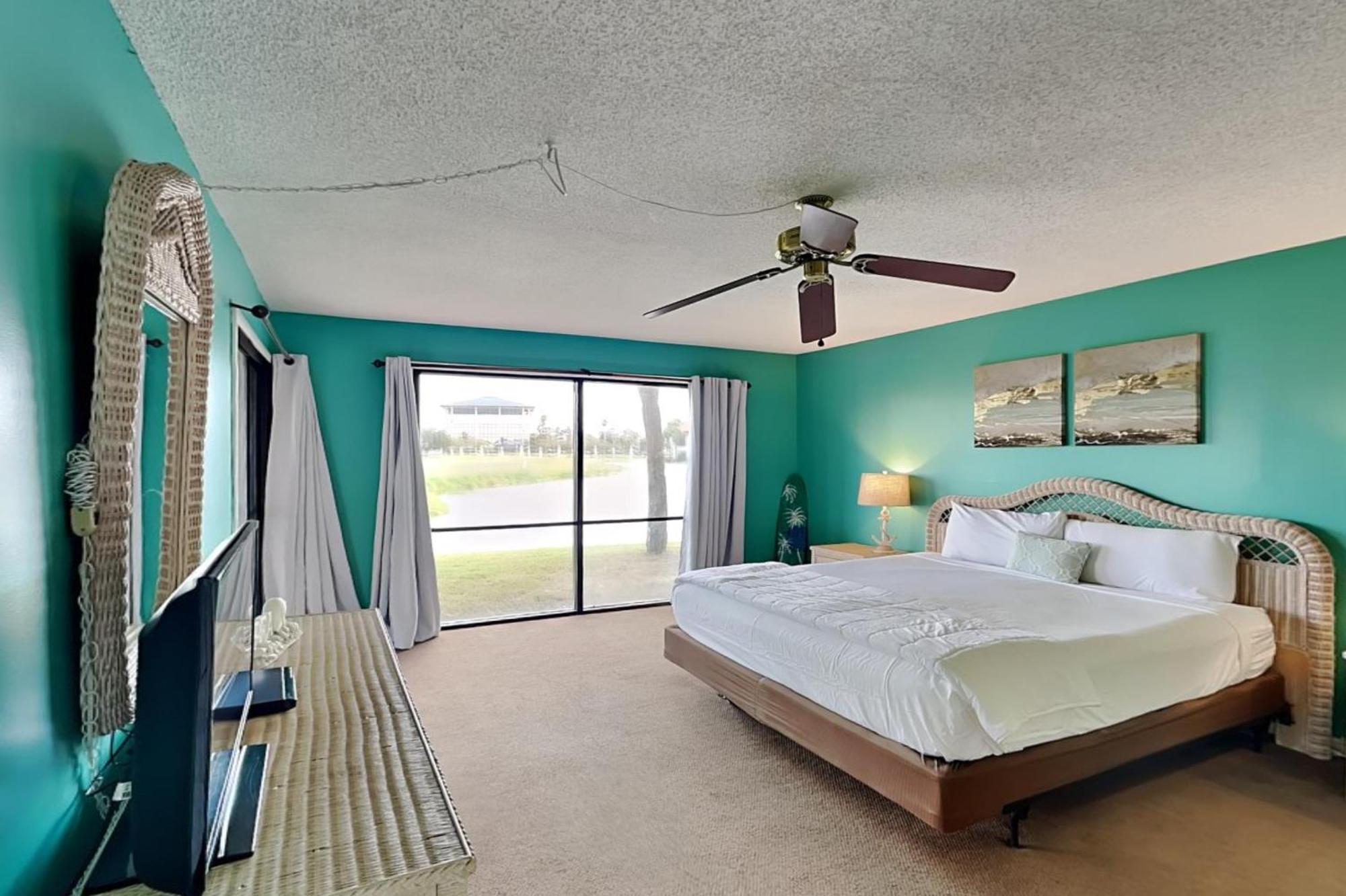 Apartment Edgewater 1501 *